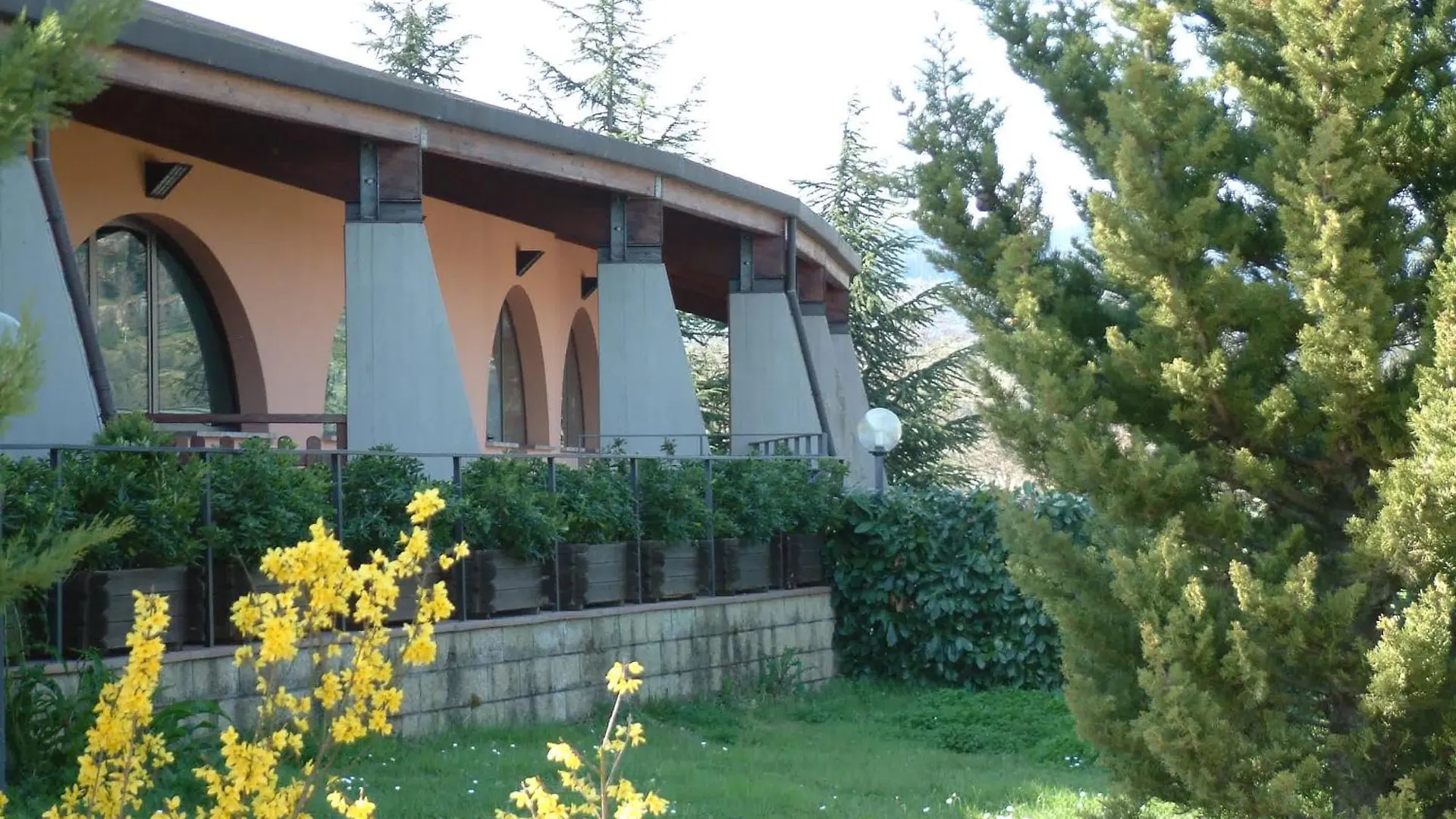 Camping Village Il Poggetto Troghi Campsite