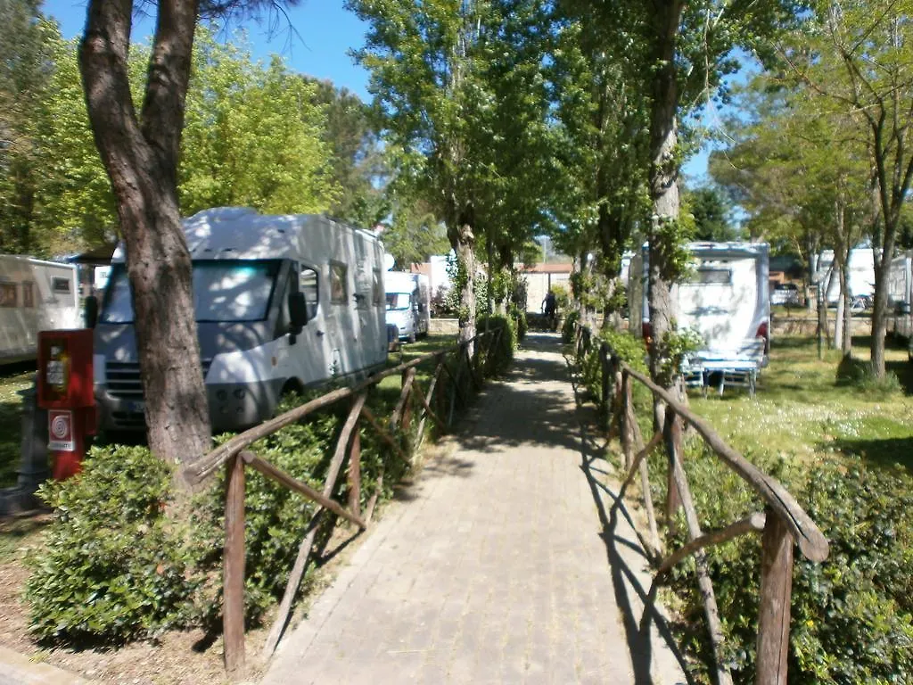 Camping Village Il Poggetto Troghi Italien