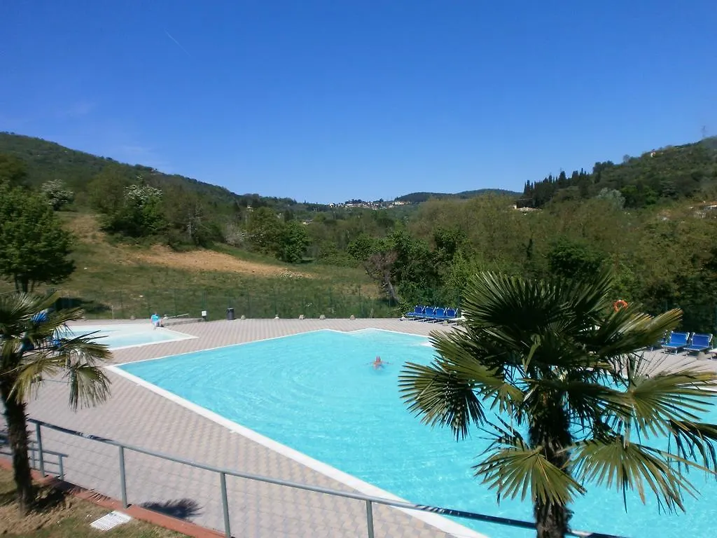 Camping Village Il Poggetto Troghi Campingplatz